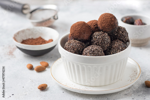 Canvas Print Vegan energy bliss balls in white bowl