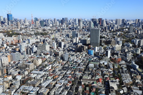 高層ビルから見る都市風景