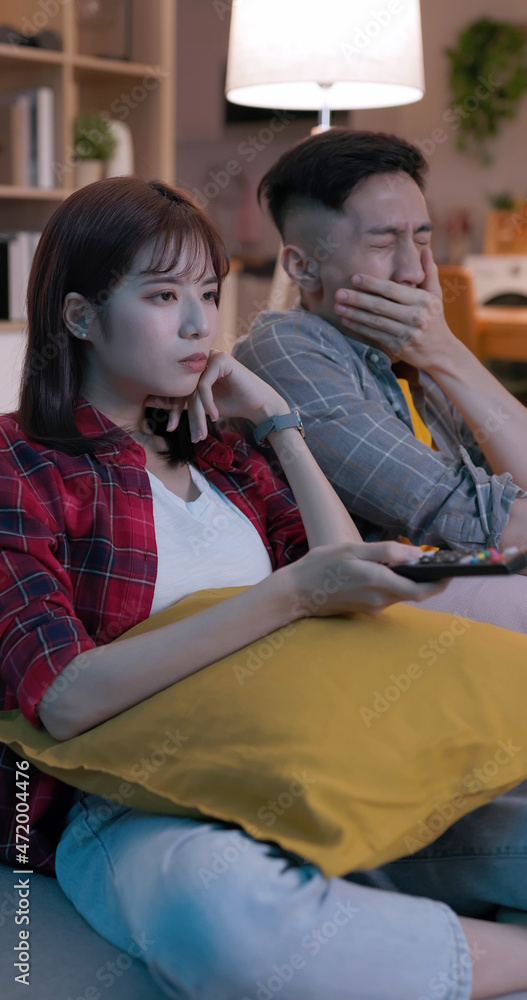 couple watch tv at home couple watch tv at home