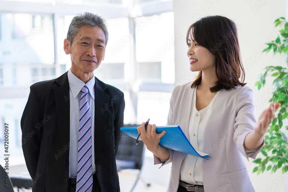 秘書と会話をするVIP 秘書と会話をするVIP