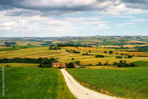 Fototapeta Naklejka Na Ścianę i Meble -  Rural landscape near Cingoli and Appignano, Marche, Italy