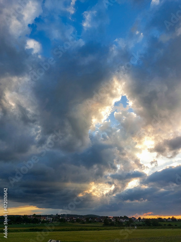 Wolken im Abendlicht