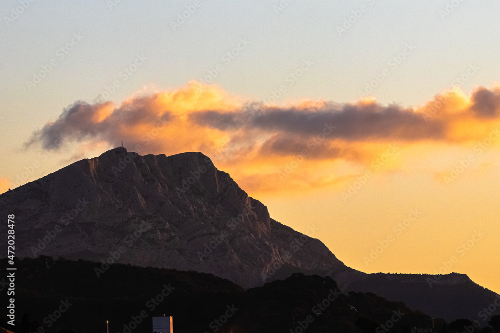 the Sainte Victoire mountain in the light of an autumn morning the Sainte Victoire mountain in the light of an autumn morning