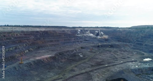 Granite stone production. Manufacture of gravel.