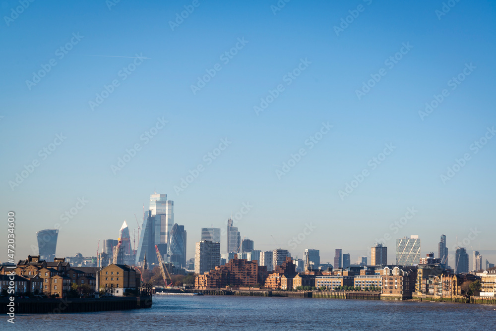 Obraz premium View of the City of London from Canary Wharf financial district on the Isle of Dogs, London, England, UK