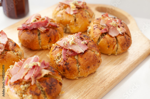 Korean cream cheese garlic bread with crispy bacon
