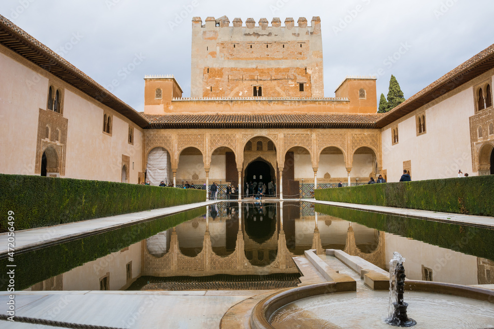 Fototapeta premium Alhambra of Granada, Spain. The Nasrid Palaces (Palacios Nazaraies). Reflection Pool
