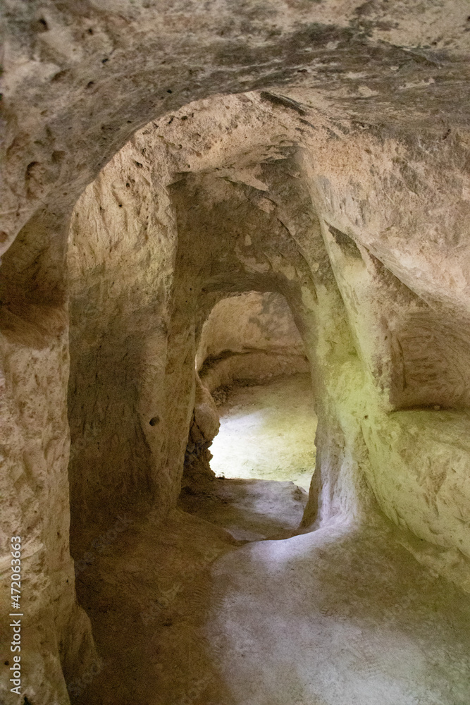 Caves of the Portuqueses in the north of Burgos