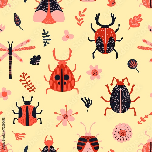 Cute insects seamless pattern. Funny repeat bugs and dragonflies background, kids natural print, simple doodle little garden animals. Decor textile, wrapping paper wallpaper, vector print