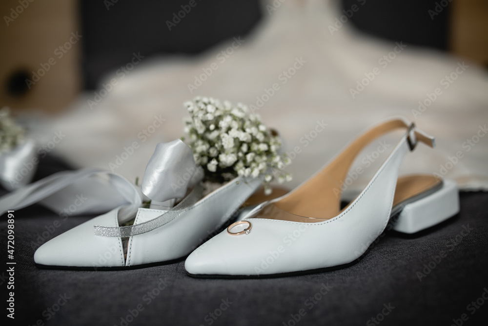 Preparations for the wedding day, women's classic shoes for the wedding, a well-laid composition of wedding details, the most important preparations for the holiday Preparations for the wedding day, women's classic shoes for the wedding, a well-laid composition of wedding details, the most important preparations for the holiday