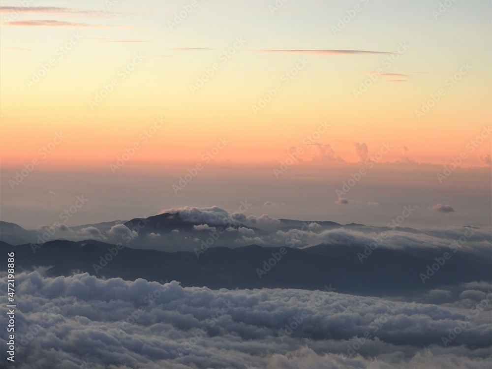 富士山から見た日の出の空