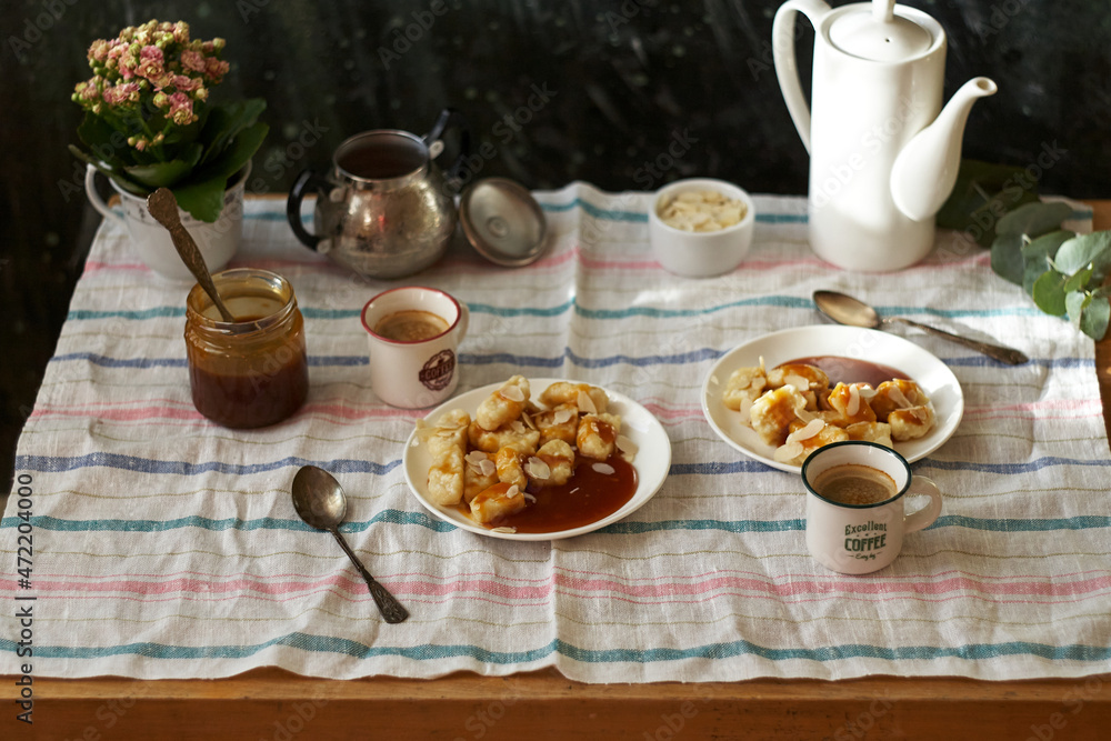 lazy curd dumplings and caramel. Gnocchi
lazy curd dumplings and caramel. Gnocchi
