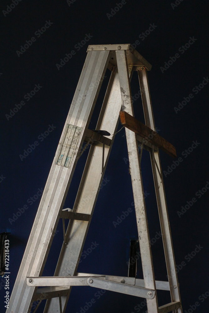 Aluminum ladder, extendable, hydraulic forklift, multi-purpose Aluminum ladder, extendable, hydraulic forklift, multi-purpose
