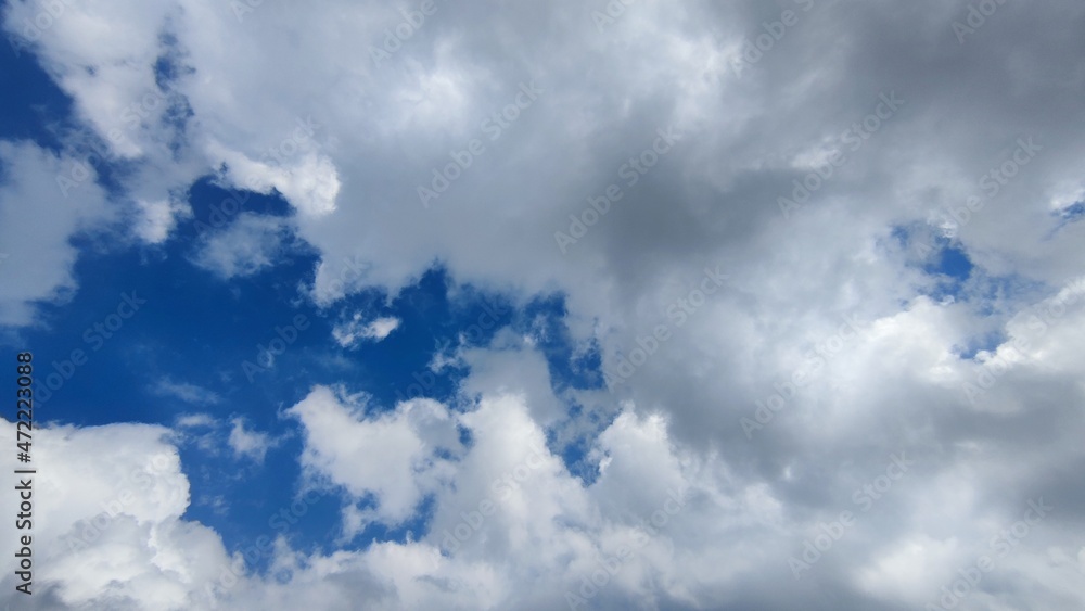 Obraz premium Blue sky and white cloud.
