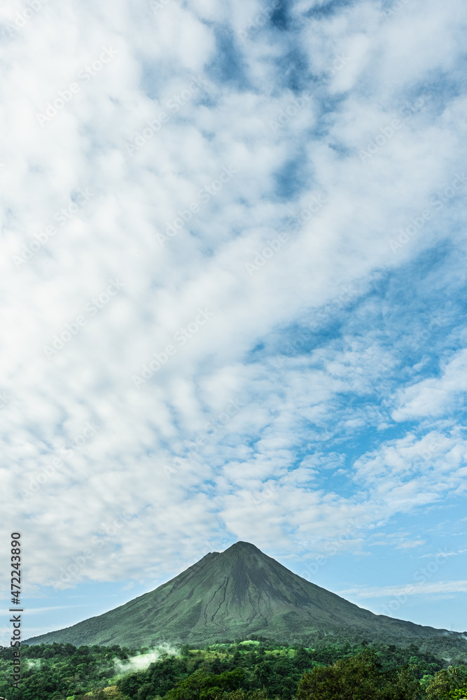 Volcan Arenal de Costa Rica (vertical)