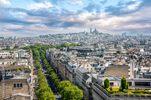 Canvas Print Panoramic View from Arc de Triomphe Notheast to Sacre Coeur Church, Paris