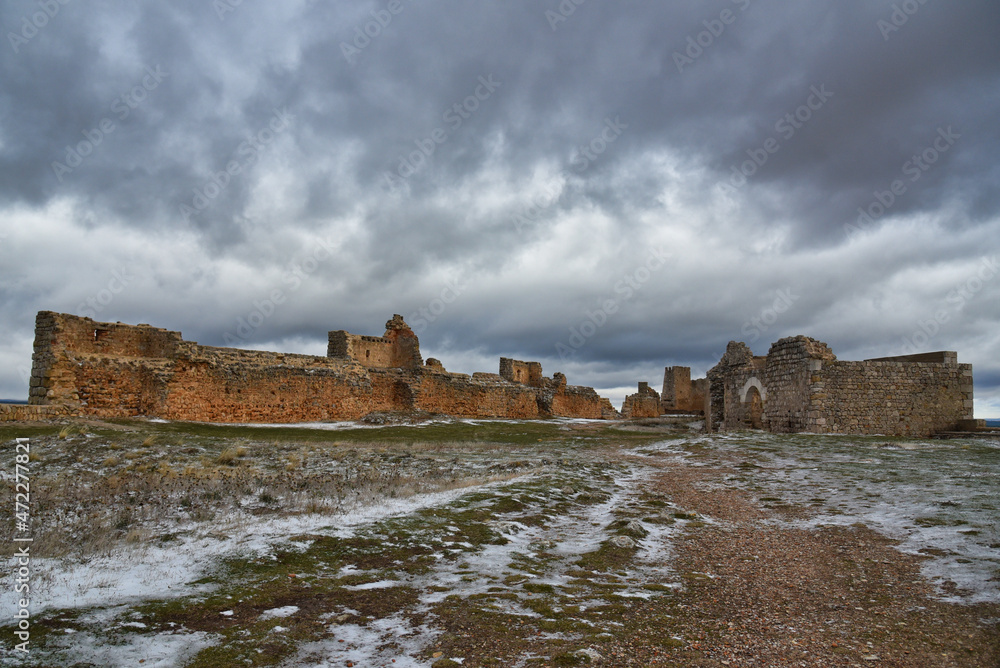 Castillo de Gormaz, fortaleza Califal en la provincia de Soria