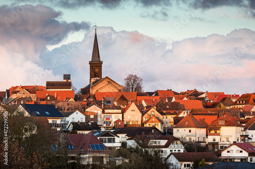 Wallpaper Mural Grünberger Stadtbild mit Kirche  Torontodigital.ca