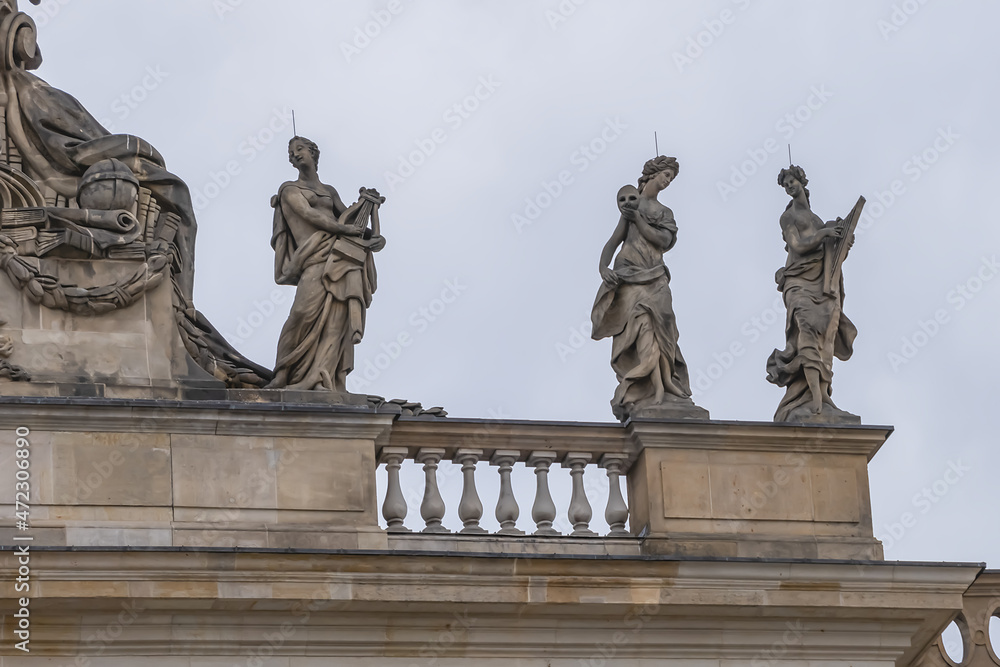 Obraz premium Architectural fragments of Old University Library (1810) at Bebelplatz in Berlin. Germany.