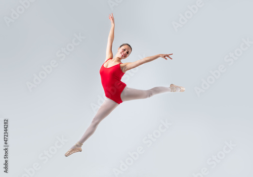 ballerina means female ballet dancer