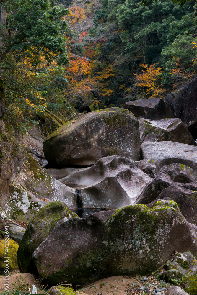 紅葉シーズンの鬼の舌震 島根県 奥出雲 Stock Photo Adobe Stock