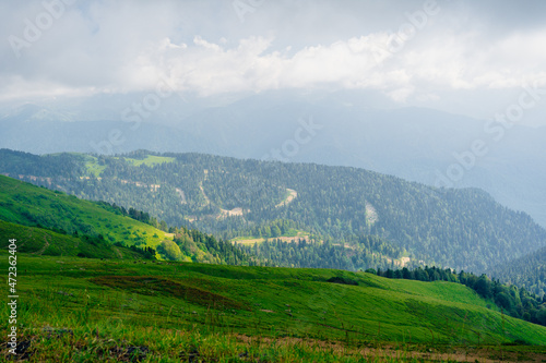 Fototapeta Naklejka Na Ścianę i Meble -  beautiful mountain landscape in warm summer weather. hiking and mountaineering. 