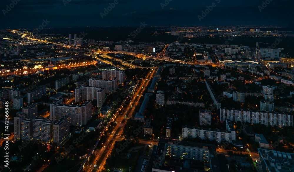 Obraz premium View of the evening metropolis from a great height