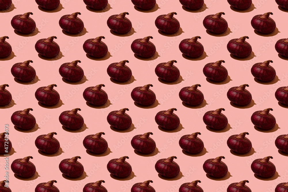 Seamless pattern with red onion. Abstract background. Onion on pink background. Seamless pattern with red onion. Abstract background. Onion on pink background.