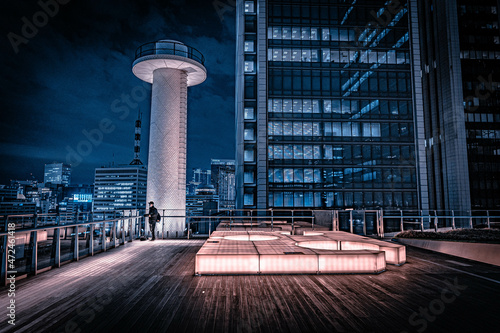 KITTE屋上庭園の灯台夜景