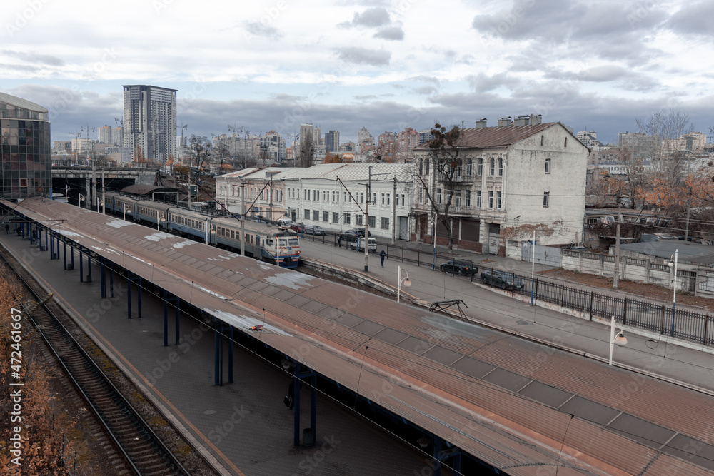 Naklejka premium The regional electric train arrives at the Central Railway Station of Kiev