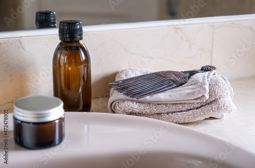 Jabones, cremas y aceites en el baño