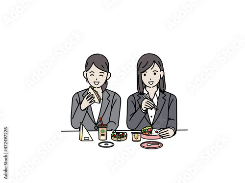 ランチを食べる　お昼ご飯　休憩　女性会社員　ビジネスウーマン　同僚　お弁当