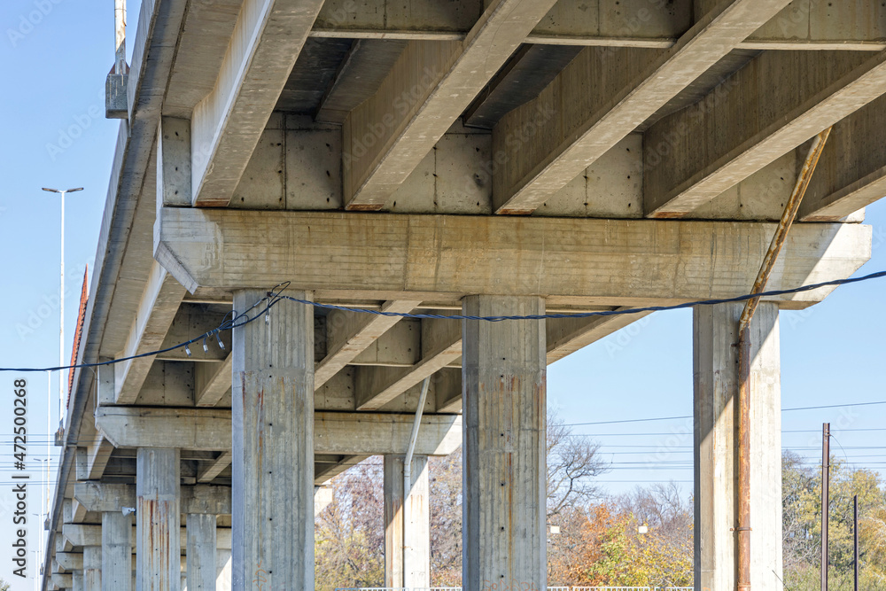 Fototapeta premium Concrete Overpass Beams
