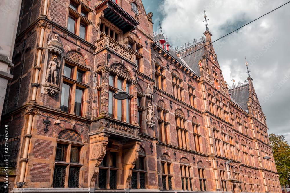 Obraz premium Exterior view of the Department of Justice building in Den Haag, Netherlands