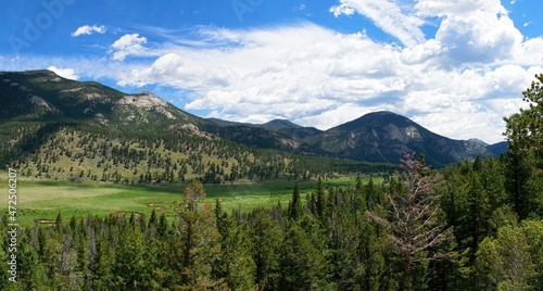 Rocky Mountains in Colorado, USA © konoplizkaya
