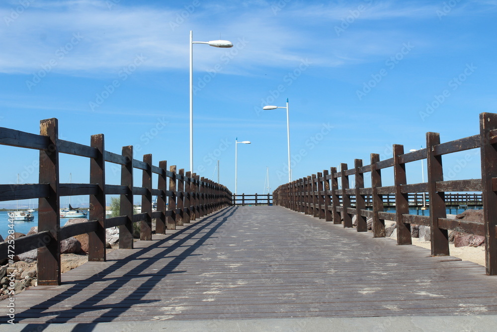 Obraz premium pier on the beach