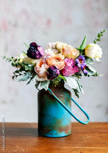 Fotografie, Obraz Rustic vase with a beautiful bouquet