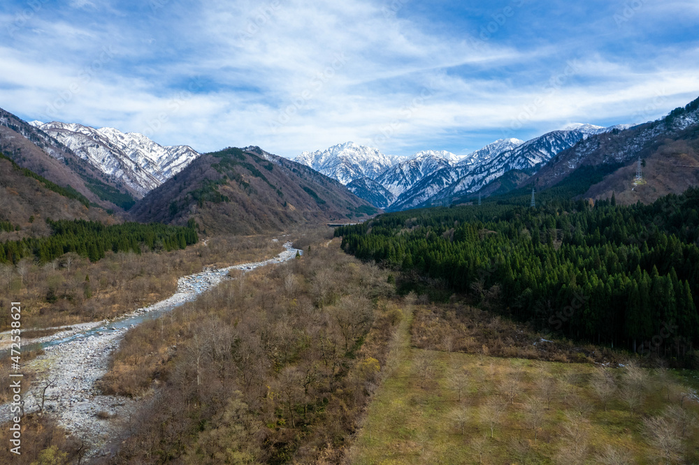 富山県上市町の剱岳をドローンで撮影する風景 Drone view of Tsurugidake in Kamiichi Town, Toyama Prefecture.