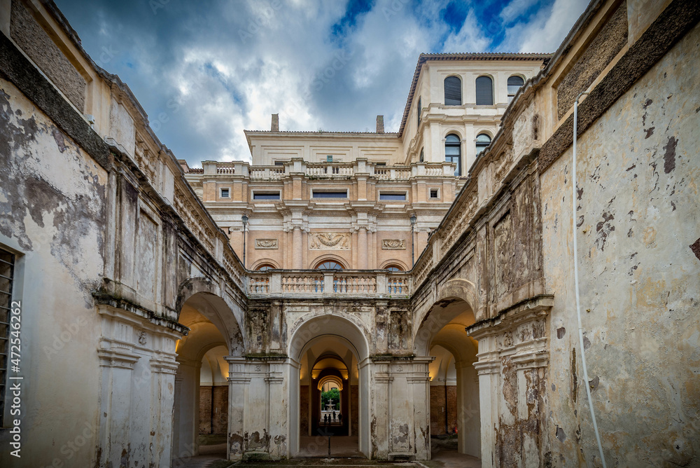 Palacio  Real Barbrrini  de estilo barroco en Roma Italia