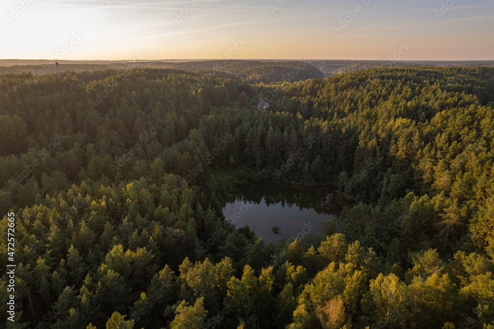 Obraz premium Aerial summer day view in sunny Green lakes forest