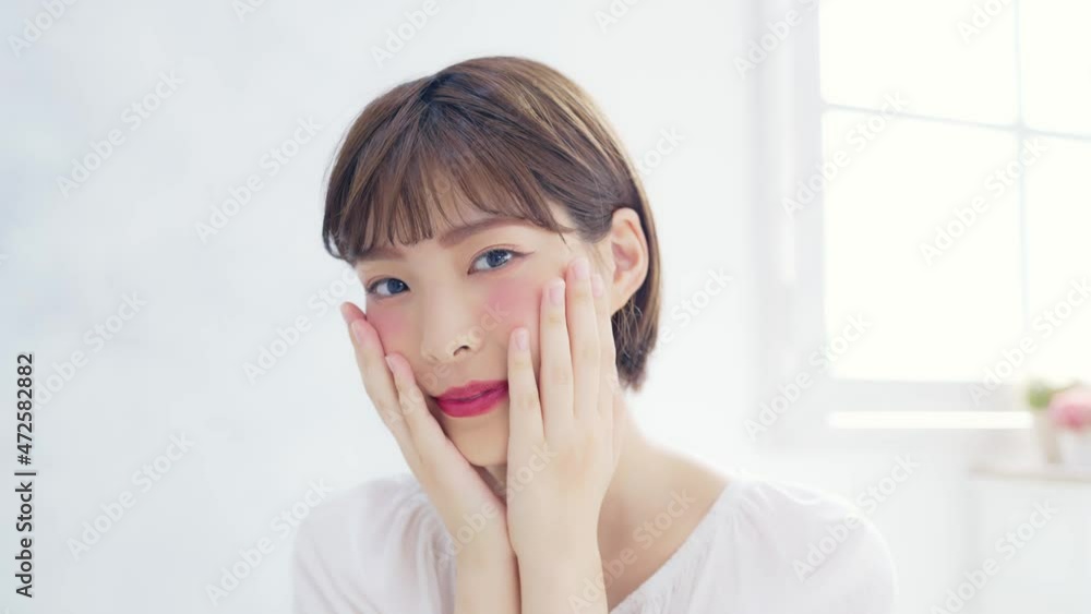 女性のスキンケアイメージ 美容 肌ケア 女性のスキンケアイメージ 美容 肌ケア