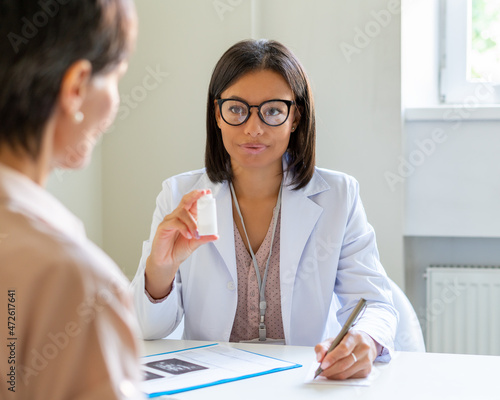 Wallpaper Mural Doctor prescription pills. Patient treatment consultation. Pharmacist diagnostic Torontodigital.ca