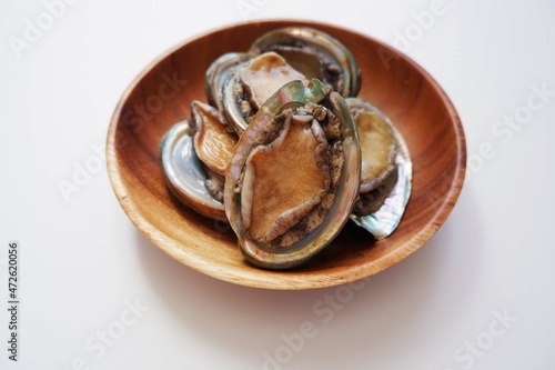 Quadro su tela Raw abalone on the white background