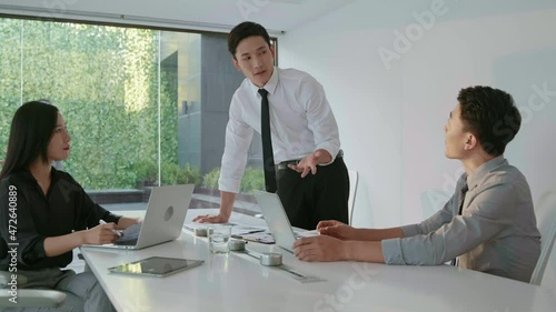 Business people having meeting in board room,4K photo