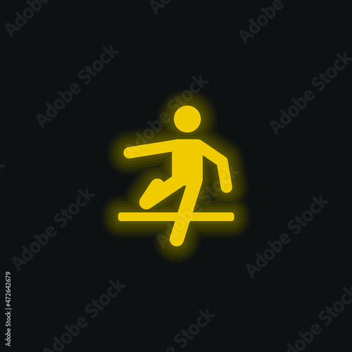 Athlete yellow glowing neon icon