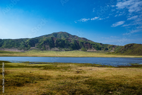 Wallpaper Mural 阿蘇草千里が浜の風景 Torontodigital.ca