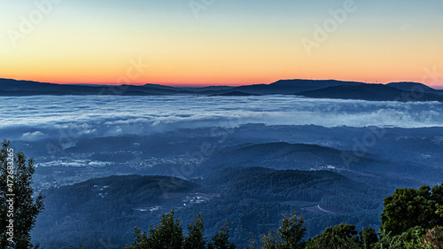 sunrise in the mountains © Alvaro