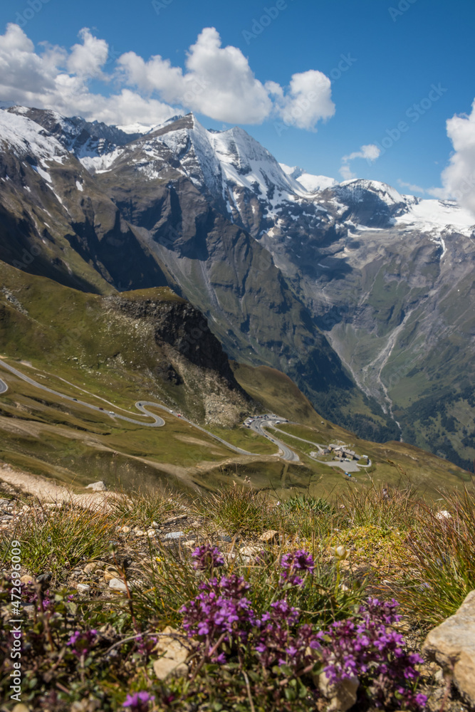 Fototapeta premium Grossglockner mountain scenic road in Austria in Alps