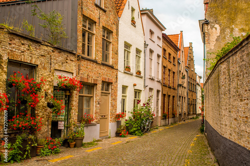 Fototapeta Naklejka Na Ścianę i Meble -  Street scene, Bruges, West Flanders, Belgium.