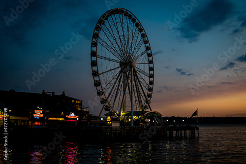 ferris wheel at sunset © Pete